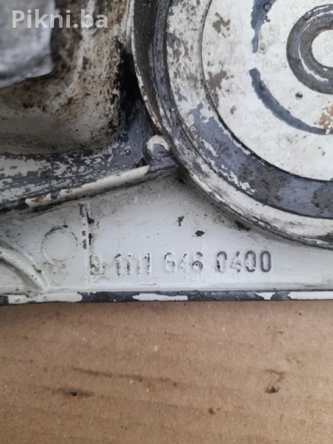 Poklopac kvačila sa branikom za STIHL 015 - ISPRAVAN
