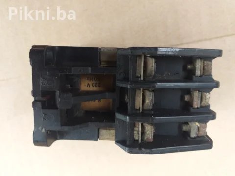 Kontaktor 220v sklopka prekidac 3