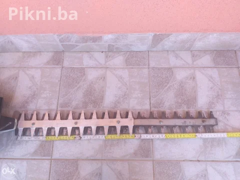 Profesionalni trimer STIHL HS80 za živu ogradu 15