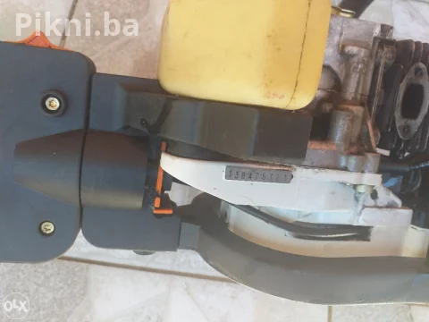 Profesionalni trimer STIHL HS80 za živu ogradu 3