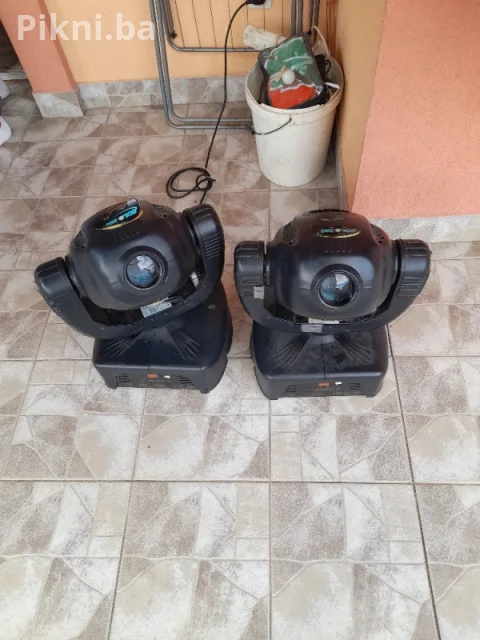 Moving Head SOLO 250 - Rotirajuće glave / Rasvjeta za kafić disko