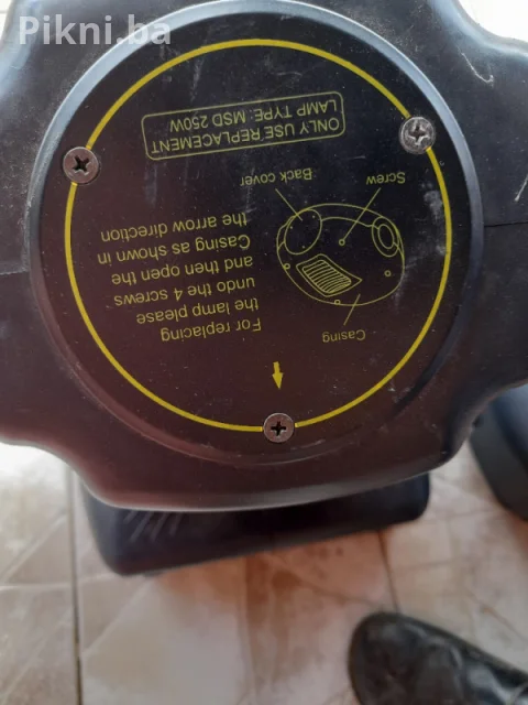 Moving Head SOLO 250 - Rotirajuće glave / Rasvjeta za kafić disko