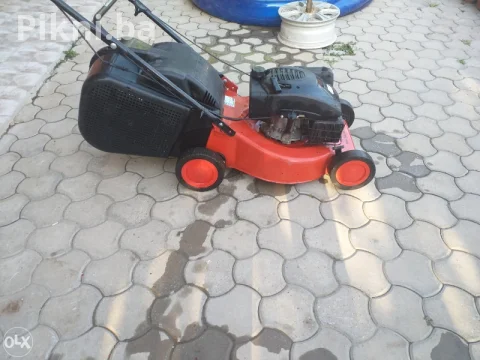 Kosačica AL-KO 46br na benzin sa vucom korpom 4 konja 9