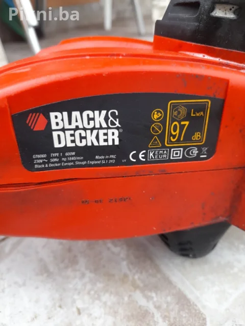 Black & Decker Električni Trimer za Živicu GT6060 (600W) - Ogradu