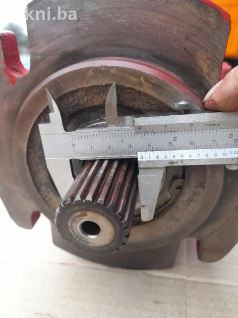 Hidro motor hidromotori hidraulicna pumpa bager radna masina