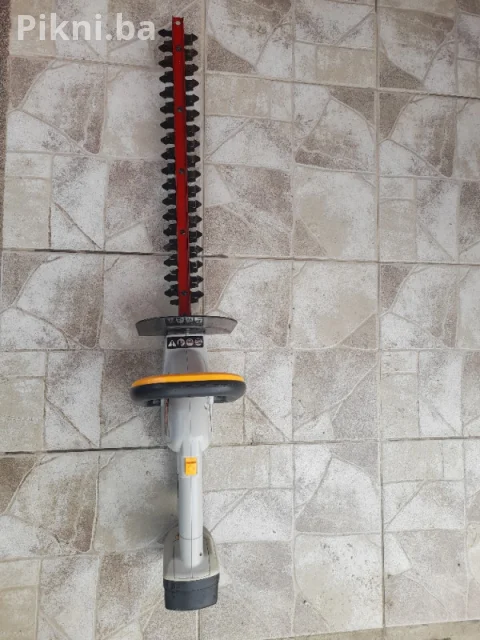 Trimer Ryobi CHT-1445 za ogradu na baterije 14,4v