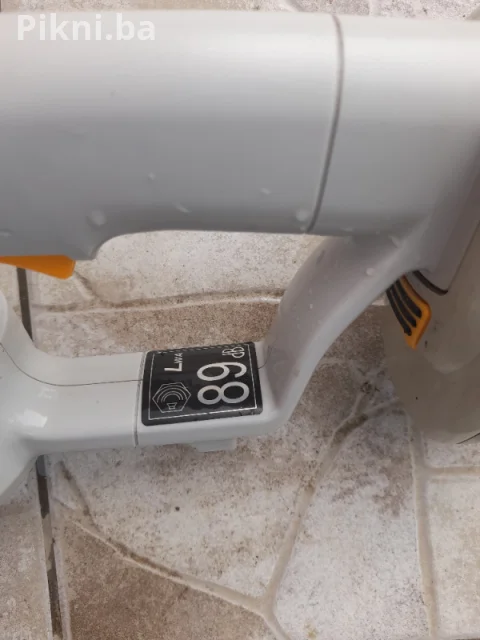Trimer Ryobi CHT-1445 za ogradu na baterije 14,4v 9