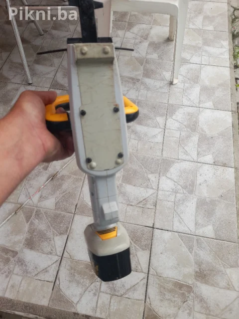 Trimer Ryobi CHT-1445 za ogradu na baterije 14,4v