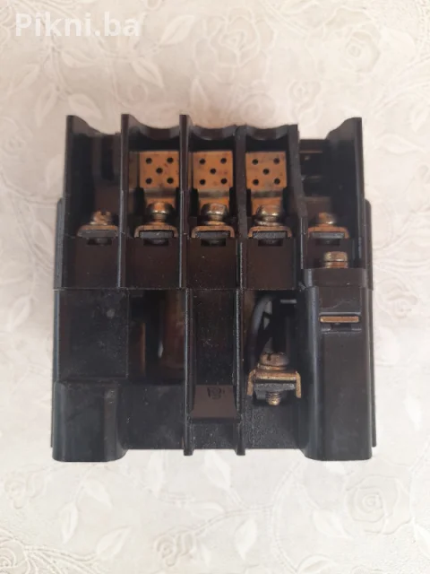KONTAKTOR Iskra K16 220v sklopke prekidaci 7
