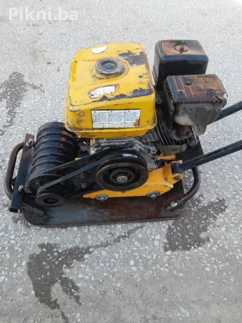 Vibro ploča 65kg žaba (Honda motor) Ispravna i spremna za rad 12