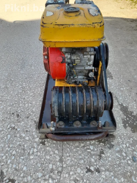 Vibro ploča 65kg žaba (Honda motor) Ispravna i spremna za rad 8