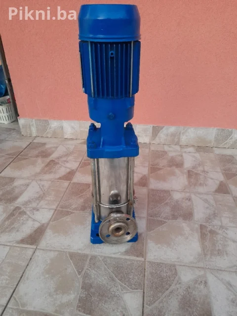 LOWARA Vertikalna Višestepena Pumpa SV206F07T - Idealna za Hidrof 4