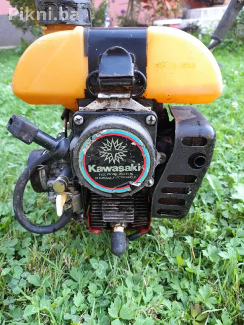 Trimer sa Kawasaki TD33HS motorom (Japan) - Profesionalni model 6