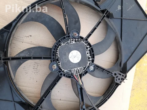 Ventilator hladnjaka (klima) sa kućištem - VW 1K0 959 455 FB (ORI 4