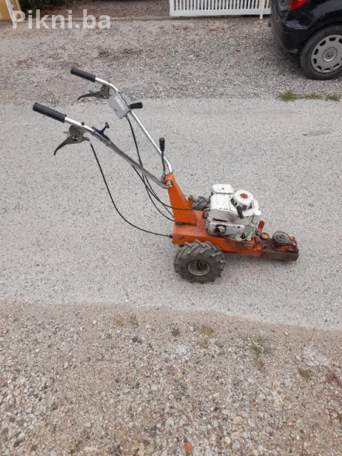 Motokultivator Brumi 4HP Motor u radnom stanju, 300 KM