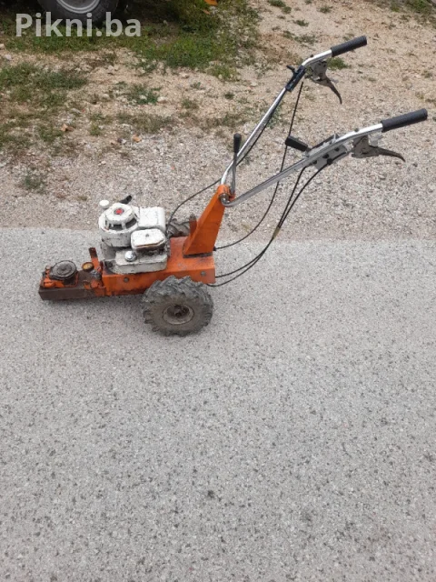 Motokultivator Brumi 4HP Motor u radnom stanju, 300 KM 8