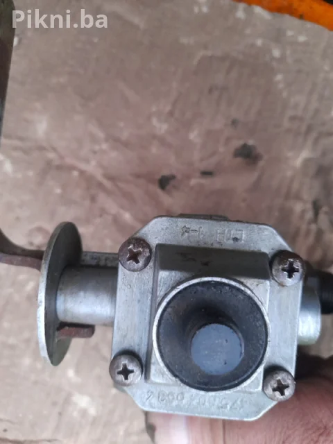 Pneumatski ventil prva petroletka traktor kamion prikolicu imt 4