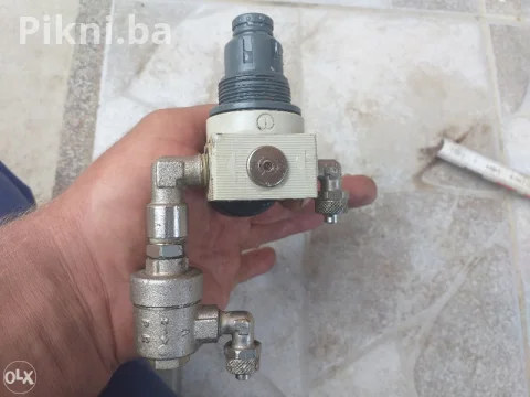 Pneumatski ventil sa manometrom 4