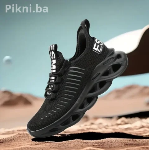 BRZA PRODAJA! NOVE Crne Patike s Fantastičnim Đonom - SAMO BR. 39 7