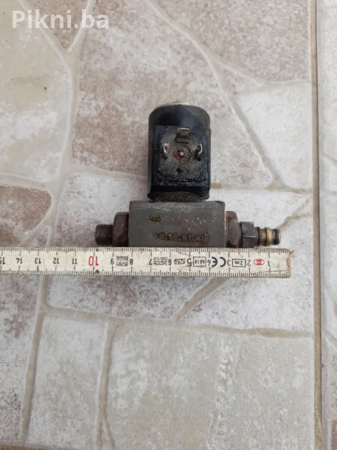 Pneumatski magnetni ventil 24v kamion bager 3