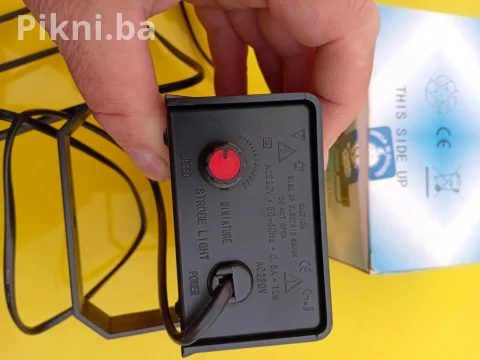 VIP Rasveta za Vaš Prostor: Mini Crveni Stroboskop (Strobe Light) 13