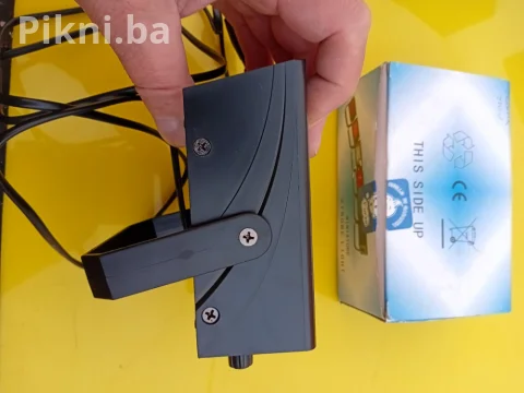VIP Rasveta za Vaš Prostor: Mini Crveni Stroboskop (Strobe Light) 12