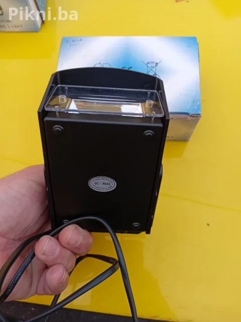 POSLEDNJI KOMAD! Novi Mini Stroboskop - EFEKTNA BIJELA SVETLOST 10