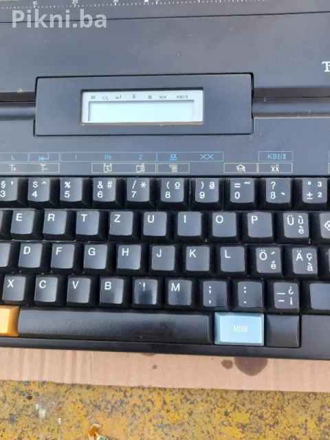 KOLEKCIONARSKI ! Canon Typestar 10 Elektronska mašina za pisanje 12