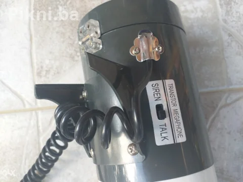 Megafon 45w SPEAKA 8x1,5v nove baterije 7
