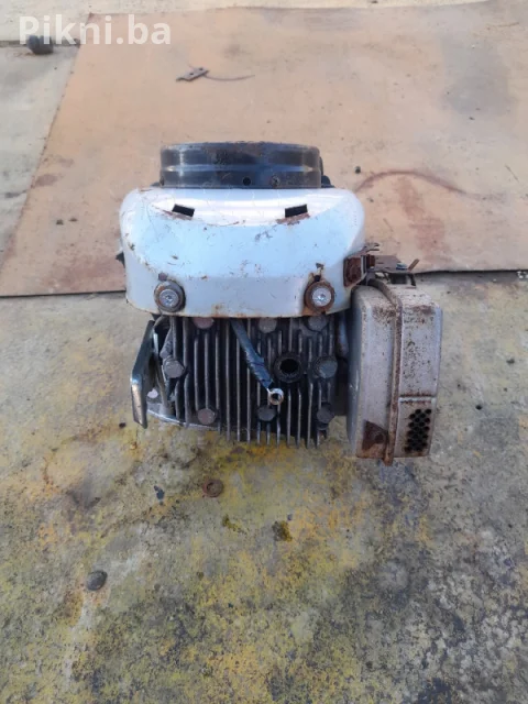 Motor kosačice TECUMSEH Briggs strattion kosilice dijelovi 8