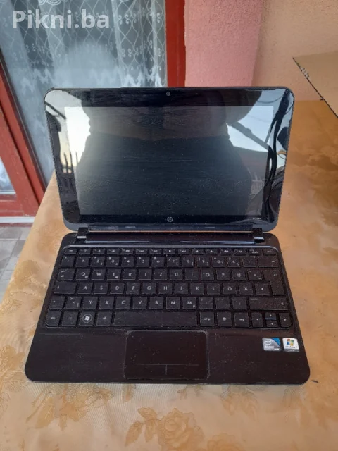 HP Mini (Crveni) - Odlično očuvan - Iz Njemačke laptop 13