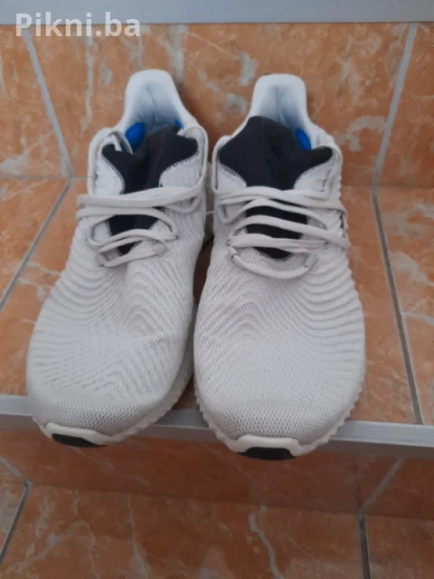 Adidas Alphabounce,patike broj 45 - Kao nove, nošene samo jednom!