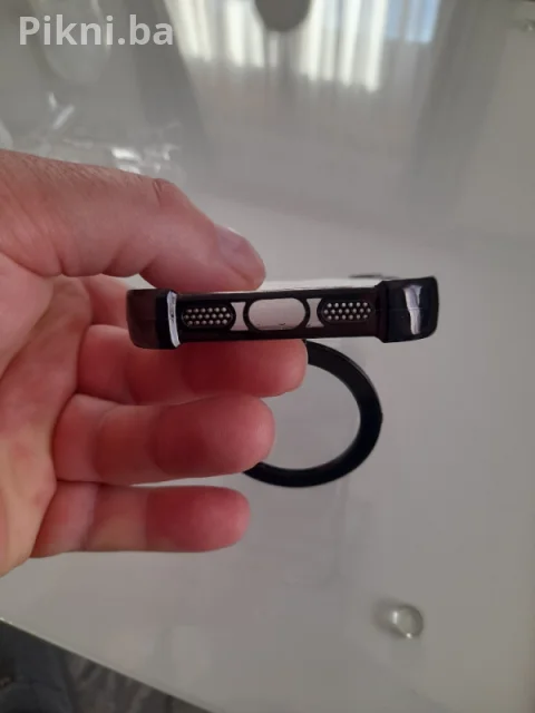 Maska za iPhone 17 Pro (Crna mat boja) MagSafe & Skriveni Stala 6