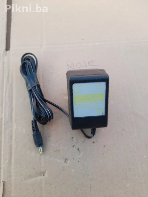 ORIGINALNI SONY AC ADAPTER AC-E9015 9V 150mA PUNJAČ