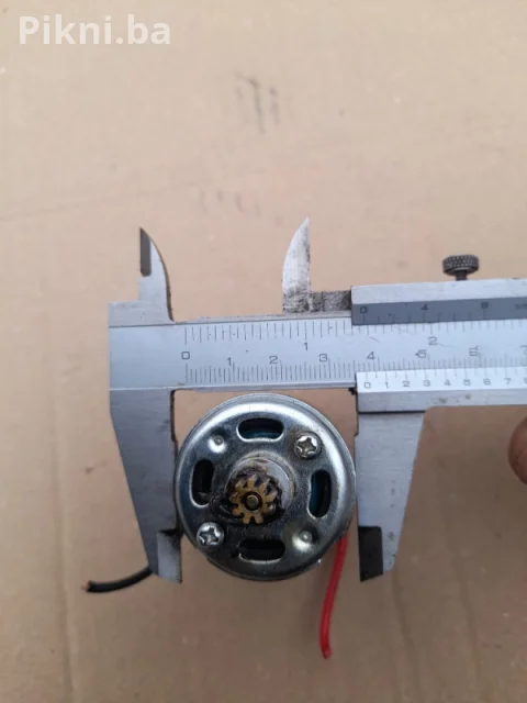 100% ISPRAVAN DC MOTOR RS550 HS | 14.4V elktro | 20 KM 5