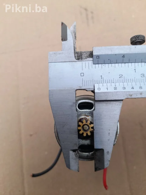 100% ISPRAVAN DC MOTOR RS550 HS | 14.4V elktro | 20 KM 3