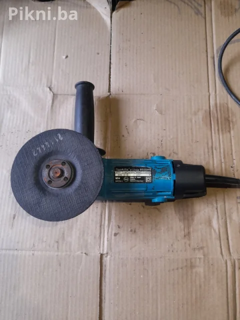 100% ISPRAVNA! MAKITA Ugaona Brusilica 9555HN (125mm, 840W) | Jap