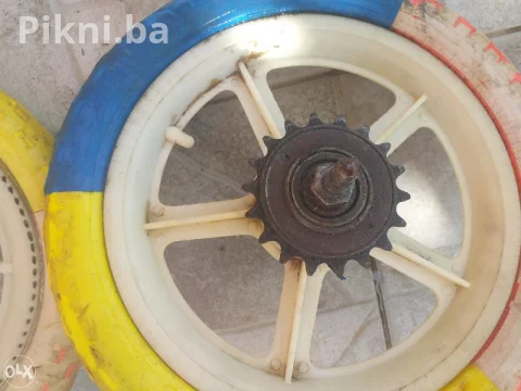 Puni Točkovi gume za bicikla sa osovinama 4