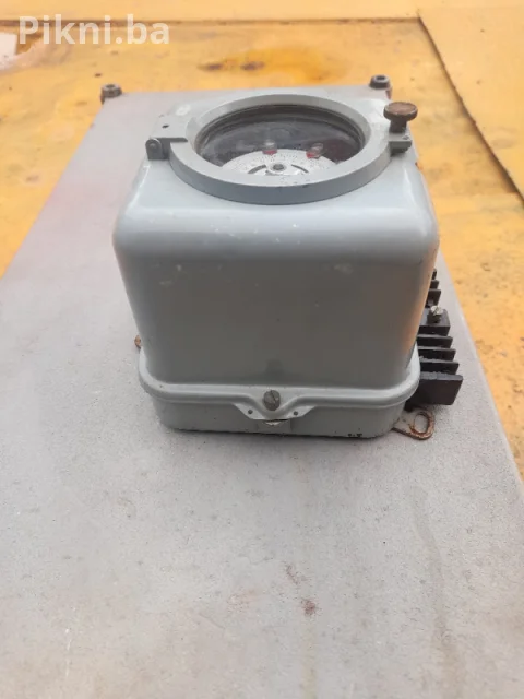 Uklopni sat Iskra TKM3-01 strujomjer mjerac elektricno brojilo