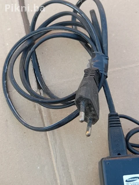 ZA PRODAJU: ORIGINAL SAMSUNG ADAPTER 19V / 3.47A (66W) PUNJAČ