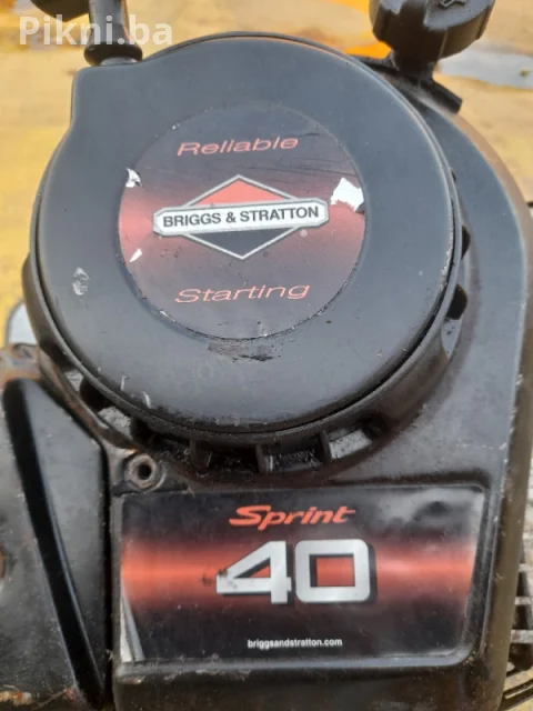 Briggs / Stratton Sprint 40 Motor za Kosilicu / 10A902 / ISPRAVAN 11