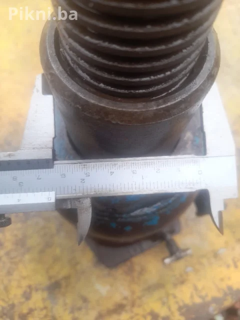 Hidraulicna dizalica dizalice traktor kamion citaj pod detaljno