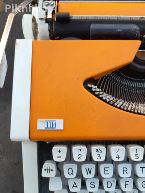 BRZA PRODAJA! PISAĆA MAŠINA UNIS tbm de Luxe - ORIGINALNI YU KVALIT 12