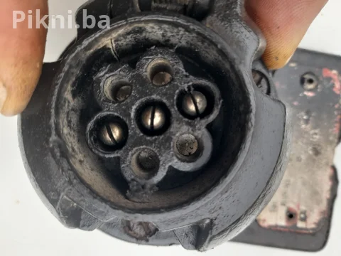 Konektor / Utičnica 7-pin za Prikolicu / Kuku (Kompletan sa Plato 7