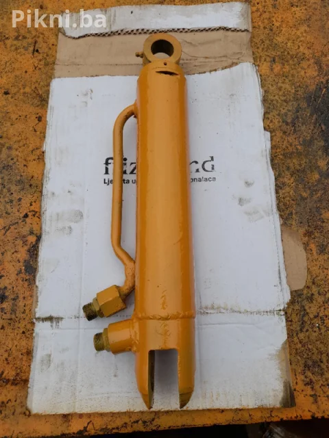 Hidraulicni cilindar klip 45cm traktor bager utovarivac skip Mf