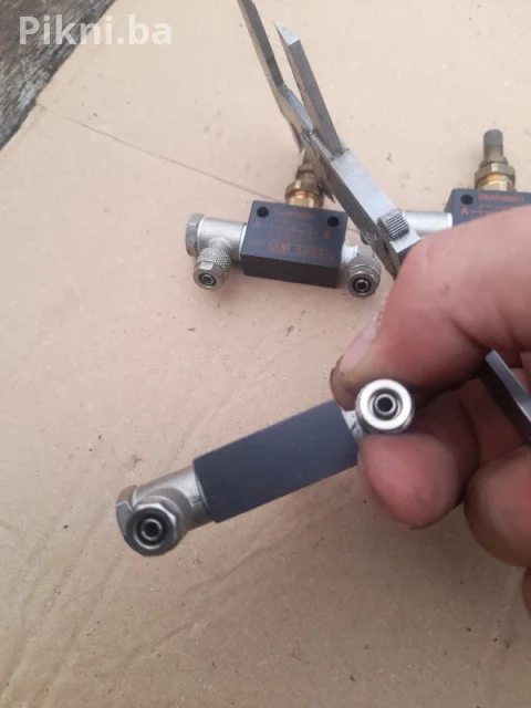 Povoljno - In-Line Pneumatski Regulatori Protoka (UNIVERE tip am
