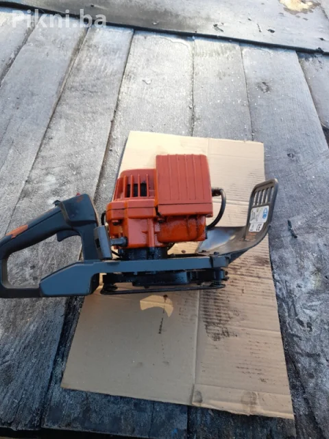 Trimer Husqvarna 18H makaze za živicu - ISPRAVAN MOTOR (Uvoz Njem 7