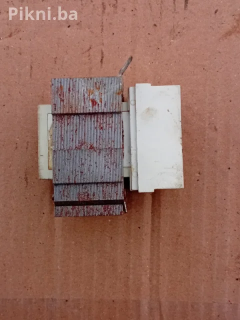 Testiran! Električni Transformator za Aparate (Jezgro 55x57mm)