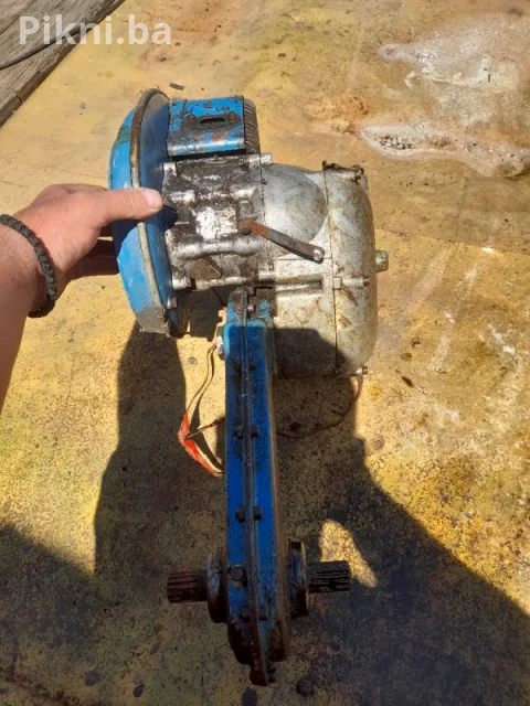 Motor sa mjenjačem i reduktorom (Solo Kleinmotoren) – za dijelove kopačica freza 8