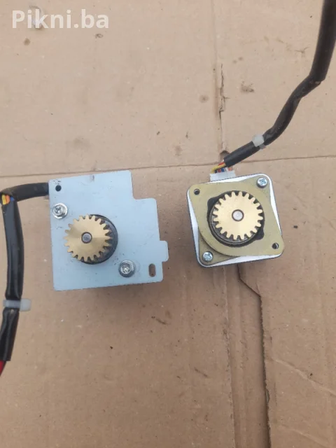 Minebea Matsushita Koračni Motori Stepper Motor 17PM K601 G1V 3